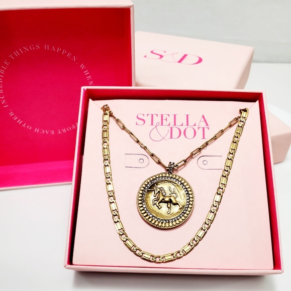 STELLA & DOT  - Heritage Coin Pendant with Layered Chains - Picture 4 of 10